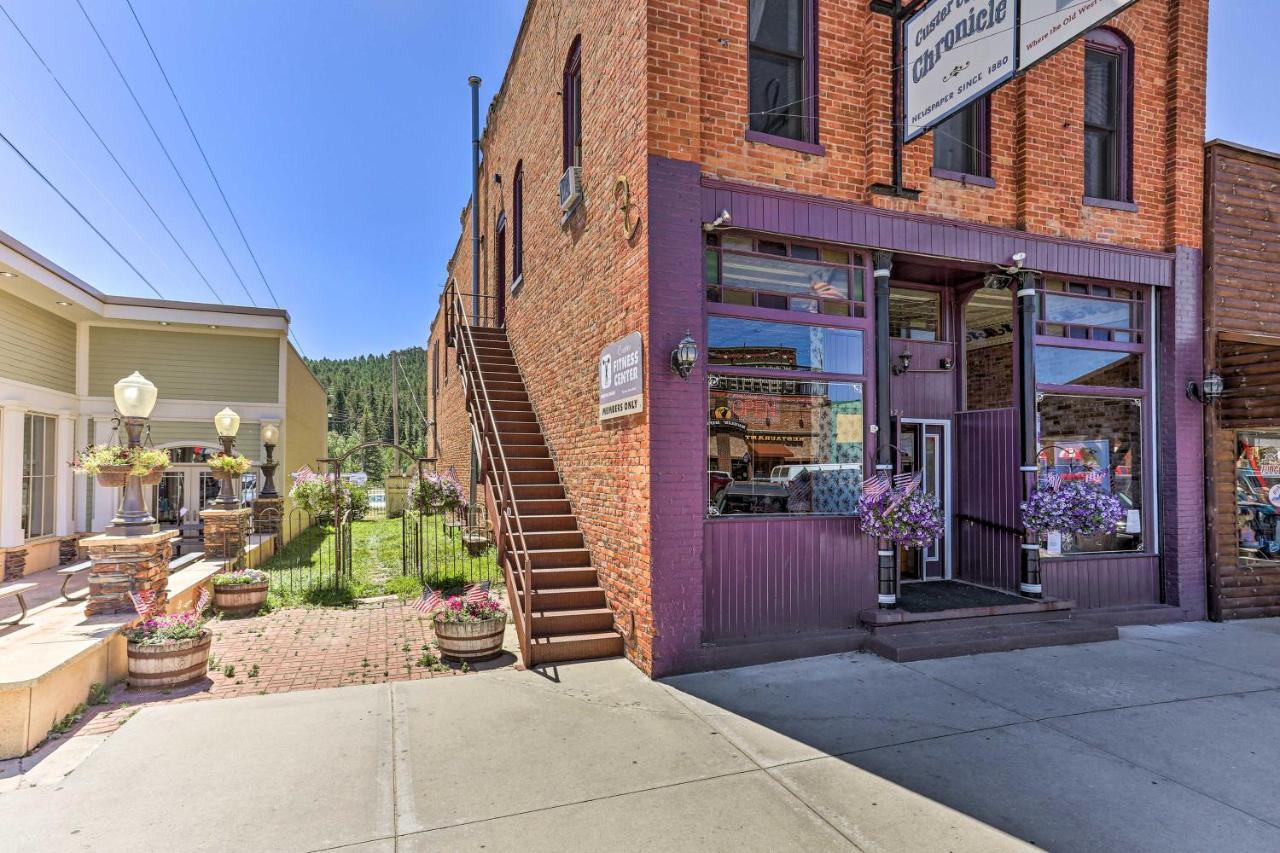 Custer Apt In Heart Of Town Shop, Dine, Hike 외부 사진