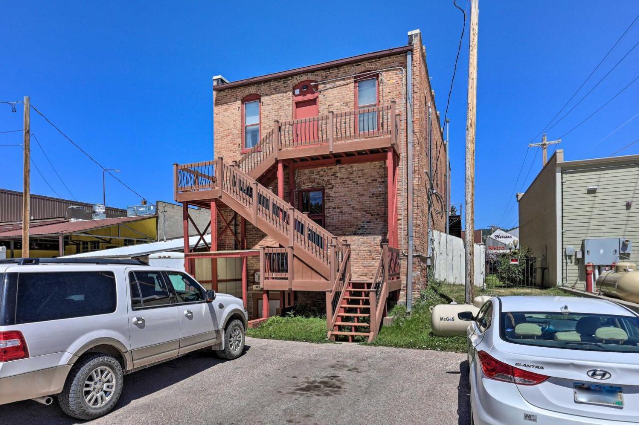 Custer Apt In Heart Of Town Shop, Dine, Hike 외부 사진