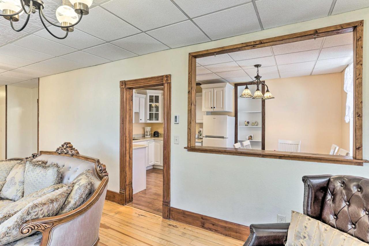 Custer Apt In Heart Of Town Shop, Dine, Hike 외부 사진